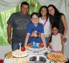 Foto de la galería: El cumple de Guido Rubén: música, canto y mucha buena onda