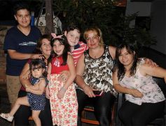 Foto de la galería: El cumple de Guido Rubén: música, canto y mucha buena onda