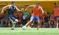 Sixto Fotografías. Deportes. Amistosos - Crucero del Norte y Guaraní se ponen a punto