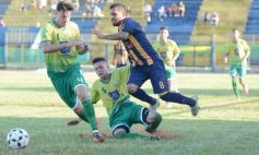 Sixto Fotografías. Deportes. Torneo Federal A - Mitre y La Picada no se sacaron ventajas en el partido de ida de la Súper Final