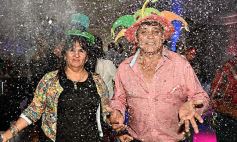 Sixto Fotografías. Sociedad. Cumpleaños - La fiesta sorpresa que emocionó a Rubén Dávalos