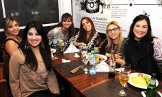 Sixto Fotografías. Sociedad. Cena Show - Cena y show para los escribanos en el restaurante Marandú