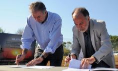 Sixto Fotografías. Sociedad. Yacyretá  EBY - La EBY instala la primera antena para conectar wifi en el barrio A 4