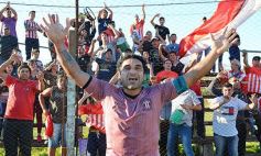 Sixto Fotografías. Deportes. Liga Posadeña A - Sporting le dio una alegría futbolística a Santo Pipó