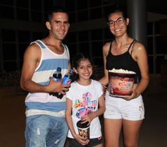 Foto de la galería: Masiva presencia de chicos en el estreno de "Coco" en el Imax