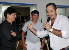 Foto de la galería: Los mellizos Villalba celebraron los 60 años con música, canto y baile hasta el amanecer