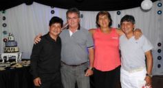 Foto de la galería: Los mellizos Villalba celebraron los 60 años con música, canto y baile hasta el amanecer