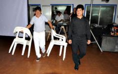 Foto de la galería: Los mellizos Villalba celebraron los 60 años con música, canto y baile hasta el amanecer