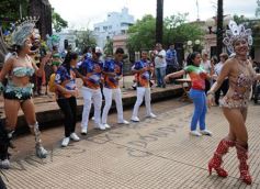 Foto de la galería: Brillo, alegría y ritmo: lanzaron los carnavales misioneros