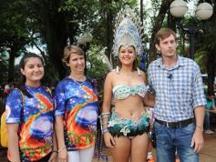 Foto de la galería: Brillo, alegría y ritmo: lanzaron los carnavales misioneros