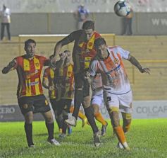 Foto de la galería: Copa Argentina: Crucero empató con Sarmiento y define en Chaco