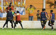 Foto de la galería: Copa Argentina: Crucero empató con Sarmiento y define en Chaco