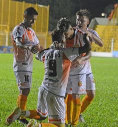 Foto de la galería: Copa Argentina: Crucero empató con Sarmiento y define en Chaco