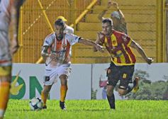 Foto de la galería: Copa Argentina: Crucero empató con Sarmiento y define en Chaco