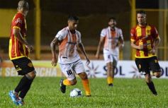 Foto de la galería: Copa Argentina: Crucero empató con Sarmiento y define en Chaco