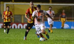 Foto de la galería: Copa Argentina: Crucero empató con Sarmiento y define en Chaco