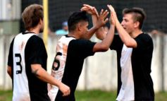 Foto de la galería: El Decano debutó con un triunfo sobre Mitre en el Federal C