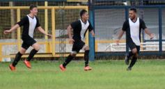 Foto de la galería: El Decano debutó con un triunfo sobre Mitre en el Federal C