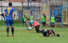 Foto de la galería: El Decano debutó con un triunfo sobre Mitre en el Federal C