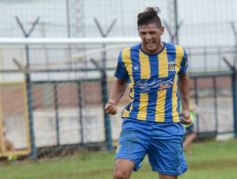 Foto de la galería: El Decano debutó con un triunfo sobre Mitre en el Federal C