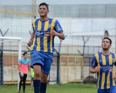 Foto de la galería: El Decano debutó con un triunfo sobre Mitre en el Federal C