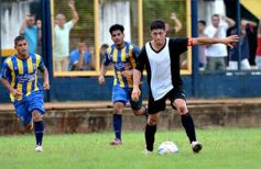 Foto de la galería: El Decano debutó con un triunfo sobre Mitre en el Federal C
