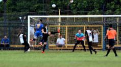 Foto de la galería: El Decano debutó con un triunfo sobre Mitre en el Federal C