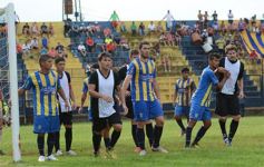 Foto de la galería: El Decano debutó con un triunfo sobre Mitre en el Federal C