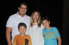 Foto de la galería: Sábado en el club Capri: Carina Rojas celebró su cumpleaños en familia y con amigos