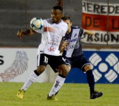 Foto de la galería: Guaraní y un empate con sabor a poco ante Altos Hornos