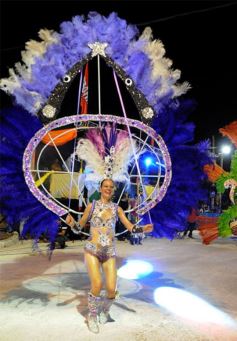 Foto de la galería: San Ignacio vivió la final del carnaval misionero: las mejores fotos