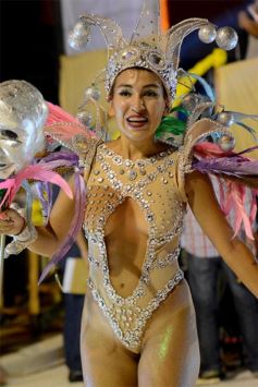 Foto de la galería: San Ignacio vivió la final del carnaval misionero: las mejores fotos