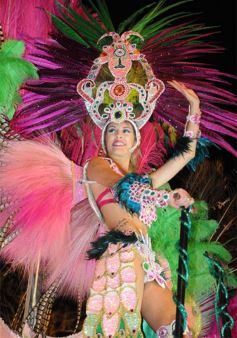 Foto de la galería: San Ignacio vivió la final del carnaval misionero: las mejores fotos