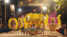 Foto de la galería: San Ignacio vivió la final del carnaval misionero: las mejores fotos