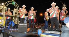 Foto de la galería: San Ignacio vivió la final del carnaval misionero: las mejores fotos