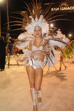 Foto de la galería: San Ignacio vivió la final del carnaval misionero: las mejores fotos