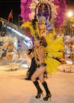 Foto de la galería: San Ignacio vivió la final del carnaval misionero: las mejores fotos