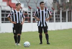 Foto de la galería: Mitre se tomó revancha: superó 2 a 0 al Decano