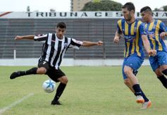 Foto de la galería: Mitre se tomó revancha: superó 2 a 0 al Decano