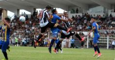 Foto de la galería: Mitre se tomó revancha: superó 2 a 0 al Decano