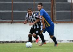 Foto de la galería: Mitre se tomó revancha: superó 2 a 0 al Decano