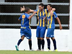 Foto de la galería: Mitre se tomó revancha: superó 2 a 0 al Decano