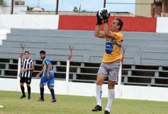 Foto de la galería: Mitre se tomó revancha: superó 2 a 0 al Decano