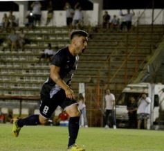 Foto de la galería: Dura caída de Guaraní ante San Jorge: quedó al borde del descenso