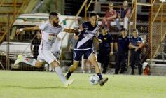 Foto de la galería: Dura caída de Guaraní ante San Jorge: quedó al borde del descenso