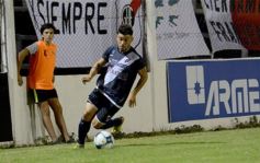 Foto de la galería: Dura caída de Guaraní ante San Jorge: quedó al borde del descenso