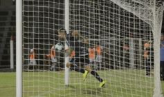 Foto de la galería: Dura caída de Guaraní ante San Jorge: quedó al borde del descenso