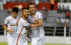 Foto de la galería: Dura caída de Guaraní ante San Jorge: quedó al borde del descenso