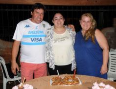 Foto de la galería: Ariana festejó a lo grande a sus 20 años en Garupá