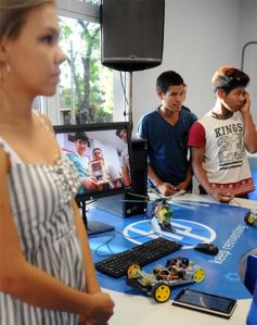 Foto de la galería: Escuela de Robótica: “Haciendo se va aprendiendo”, afirmó Rovira